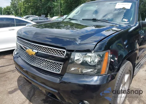 2009 Chevrolet Suburban K1500 Ltz z USA, uszkodzony, nr VIN 1GNFK36369R300973